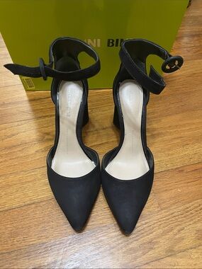 Gianni Bini Black Pointed-Toe Ankle-Strap Block Heels